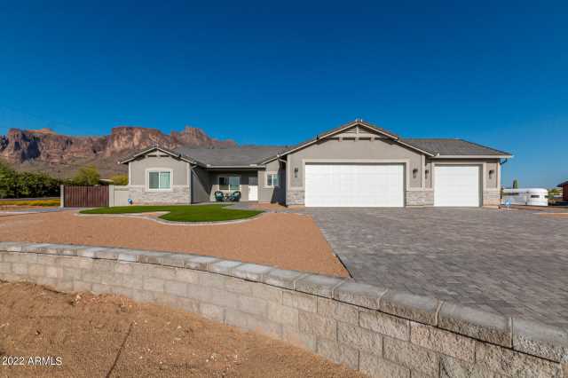 Photo of 1195 N Sixshooter Road, Apache Junction, AZ 85119
