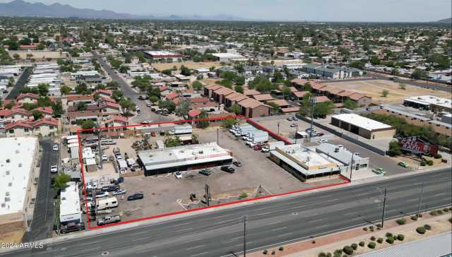 Photo of 15627 N CAVE CREEK Road, Phoenix, AZ 85032